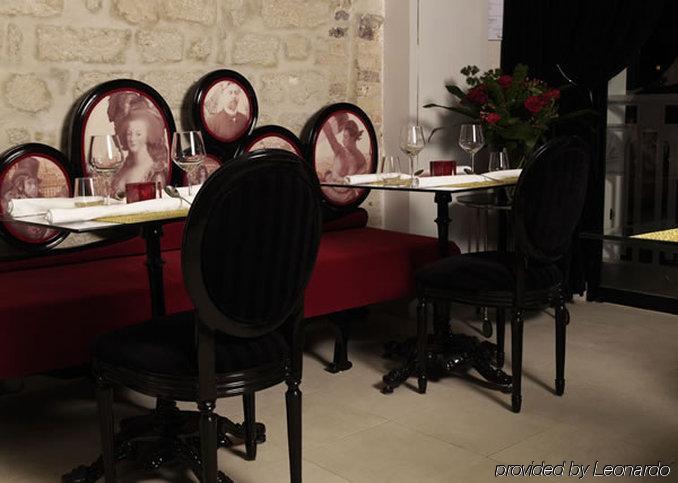 Boutique Konfidentiel Parigi