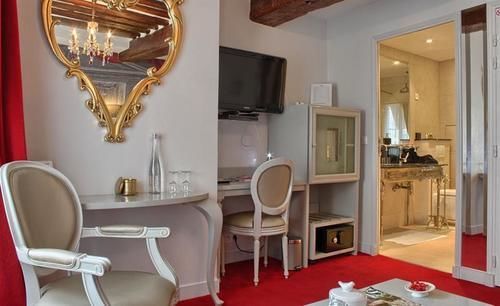 Boutique Konfidentiel Hotel Parigi